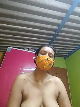Snapshot of SuperSexyJaneman chatting on June 26, 6:18 am SuperSexyJaneman online show from June 26, 6:18 am