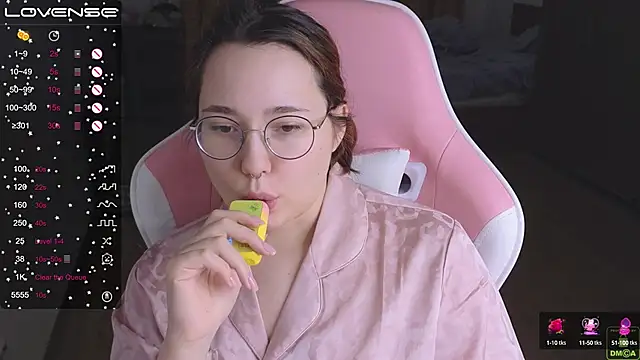 Airyhill online show from December 8, 5:33 pm