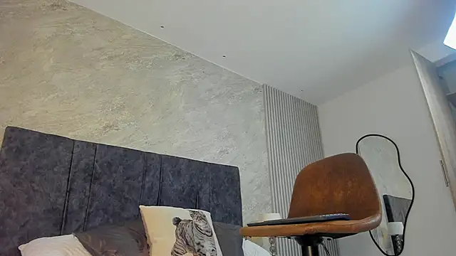 lola  sweetx online show from October 15, 12:05 pm