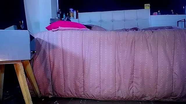 bellatrixx 69 online show from October 9, 11:30 am