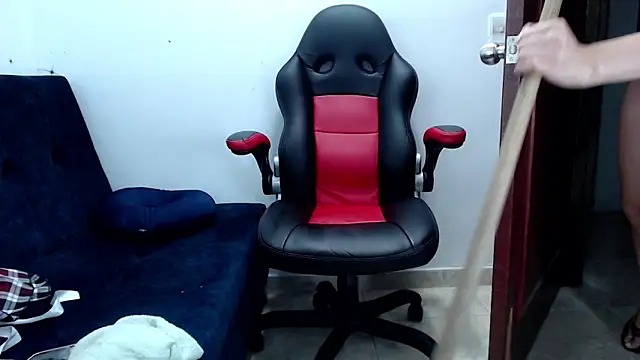 kaira sweet  online show from February 16, 9:04 am