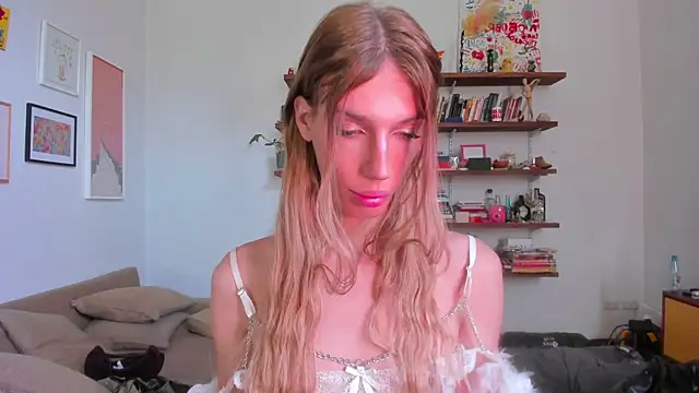 Snapshot of AliceSnowCatt chatting on September 14, 4:06 pm AliceSnowCatt online show from September 14, 4:06 pm