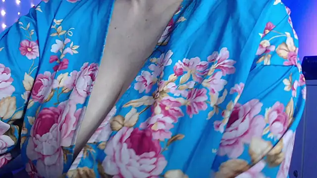 missdaniels online show from February 5, 2:40 am