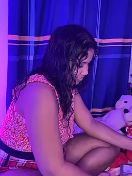 Loaysi online show from December 10, 6:17 pm