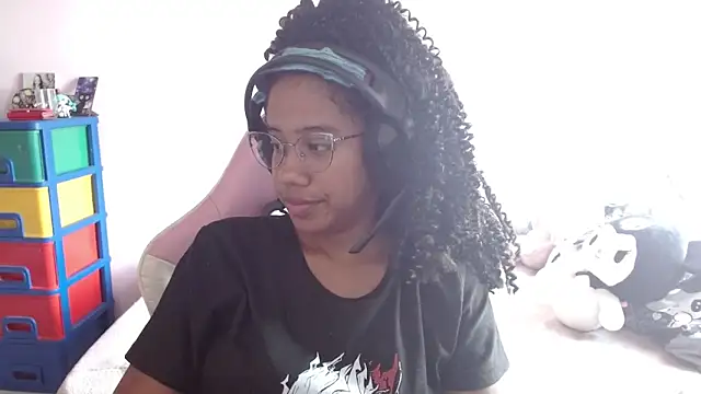 TiffanyRoouse online show from December 13, 8:04 pm