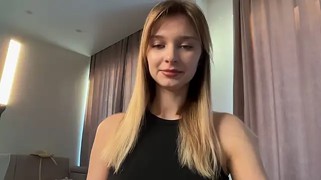 Snapshot of hereandnows_ chatting on November 30, 3:54 am hereandnows online show from November 30, 3:54 am