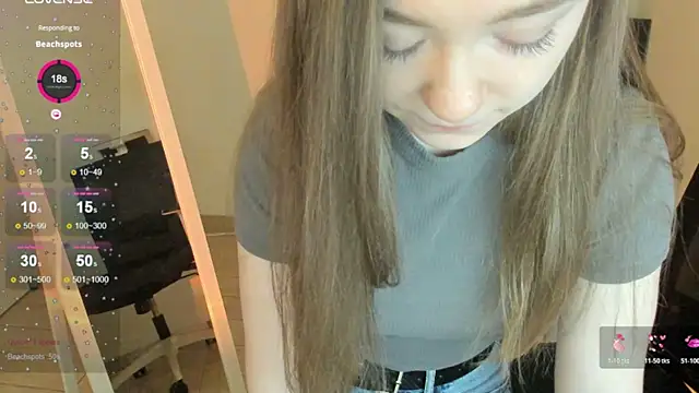 Snapshot of Florence_meow chatting on April 11, 6:40 am Florence meow online show from April 11, 6:40 am
