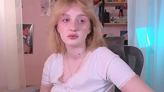 ELLIEJAY online show from March 17, 5:11 am