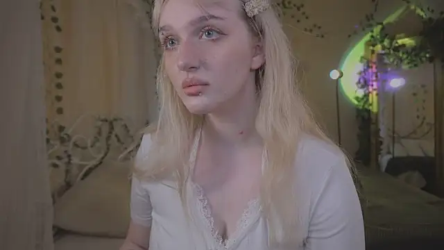 ELLIEJAY online show from July 29, 5:38 am