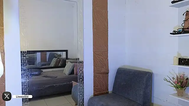 Snapshot of LissaWiild chatting on February 21, 8:16 pm LissaWiild online show from February 21, 8:16 pm