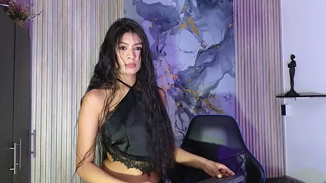 Snapshot of LissaWiild chatting on June 30, 7:15 pm LissaWiild online show from June 30, 7:15 pm