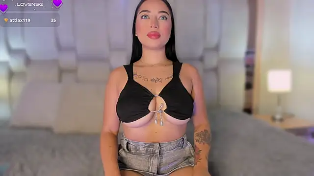 AnthonellaSweet online show from October 28, 11:36 am