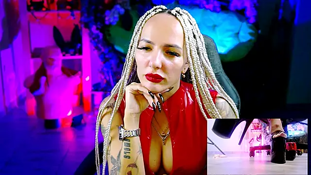 MonicaMaxwel online show from November 14, 10:58 am