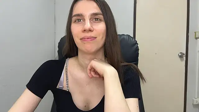 SassyJessi online show from February 6, 10:15 am