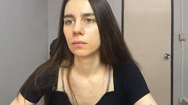 Snapshot of SassyJessi chatting on November 22, 4:11 am SassyJessi online show from November 22, 4:11 am