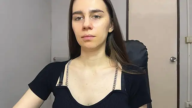 Snapshot of SassyJessi chatting on November 23, 4:12 am SassyJessi online show from November 23, 4:12 am