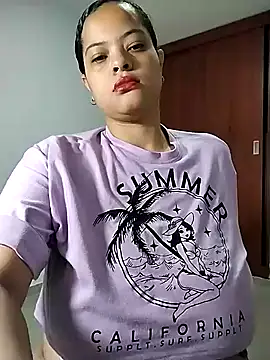 Snapshot of sweetpe chatting on December 17, 10:34 am sweetpe online show from December 17, 10:34 am