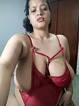 Snapshot of sweetpe chatting on February 14, 10:49 am sweetpe online show from February 14, 10:49 am