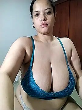 Snapshot of sweetpe chatting on March 9, 9:24 am sweetpe online show from March 9, 9:24 am