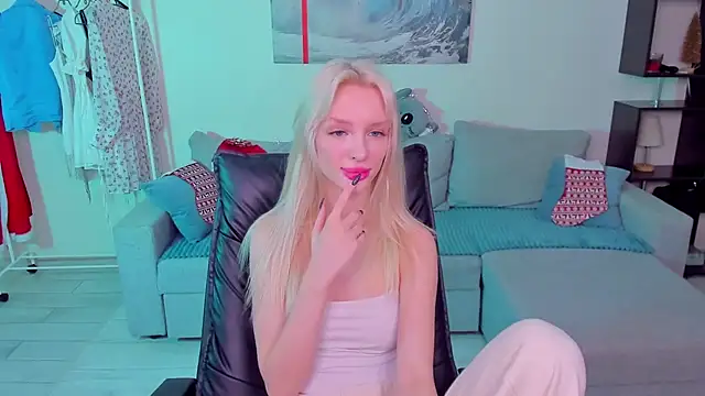 AleksaBlonde online show from January 11, 2:36 pm