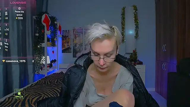 HelgaHimmell online show from December 24, 7:22 pm