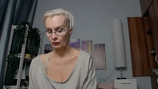 HelgaHimmell online show from January 22, 1:42 am