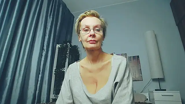 HelgaHimmell online show from March 9, 10:08 pm