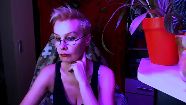 HelgaHimmell online show from March 26, 4:01 pm