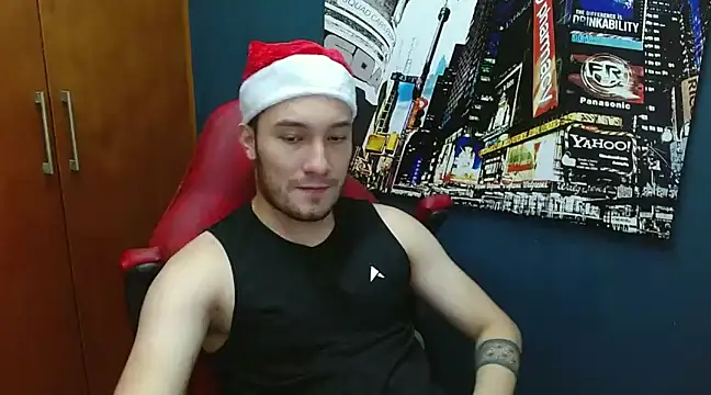 Snapshot of Airon_Blade chatting on December 15, 10:26 pm Airon Blade online show from December 15, 10:26 pm