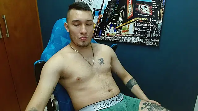 Snapshot of Airon_Blade chatting on January 30, 1:22 am Airon Blade online show from January 30, 1:22 am