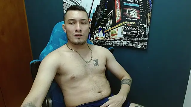 Snapshot of Airon_Blade chatting on January 31, 1:11 am Airon Blade online show from January 31, 1:11 am