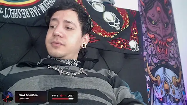 Snapshot of AndyBetti chatting on July 14, 9:42 pm AndyBetti online show from July 14, 9:42 pm