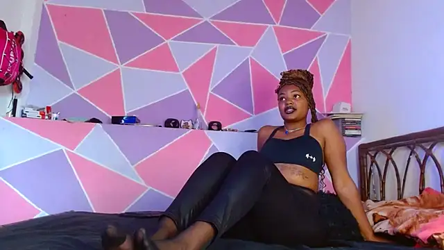 ebony alika1 online show from May 12, 5:21 pm