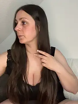 Loella-Rose online show from April 8, 9:48 pm