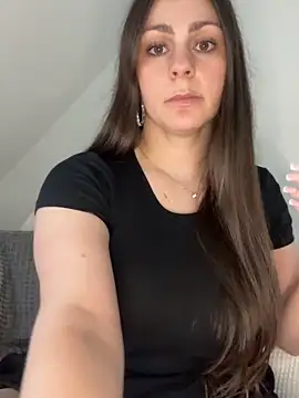 Loella-Rose online show from April 19, 10:58 am