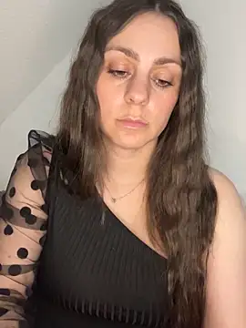 Loella-Rose online show from April 29, 8:04 pm