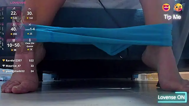 blondehorny69 online show from February 12, 10:46 am