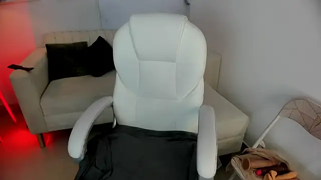 youpinkgirl  online show from September 11, 8:20 pm