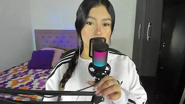 youpinkgirl  online show from November 12, 10:20 pm