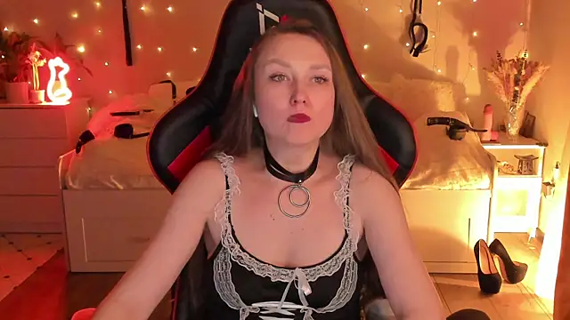 desperatehousewife   online show from March 3, 3:19 am