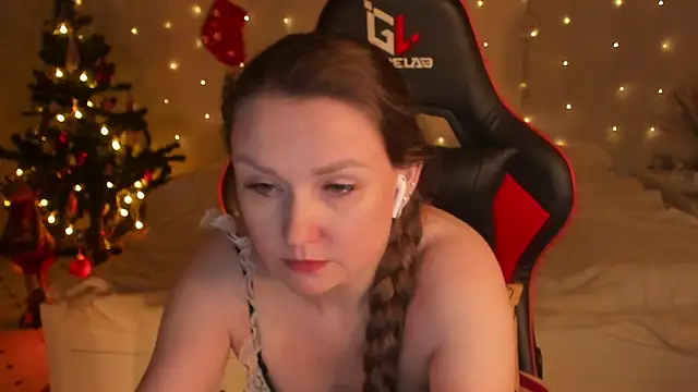 Snapshot of desperatehousewife__ chatting on January 8, 5:04 pm desperatehousewife online show from January 8, 5:04 pm