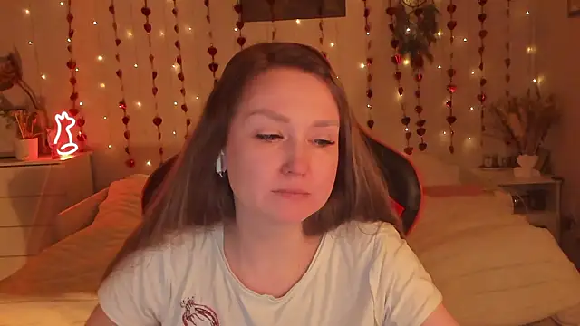 Snapshot of desperatehousewife__ chatting on February 14, 7:10 pm desperatehousewife online show from February 14, 7:10 pm