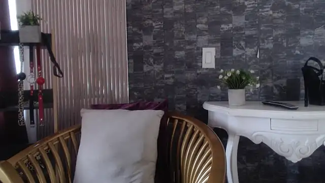 BondageGirl Ks online show from December 3, 12:58 pm