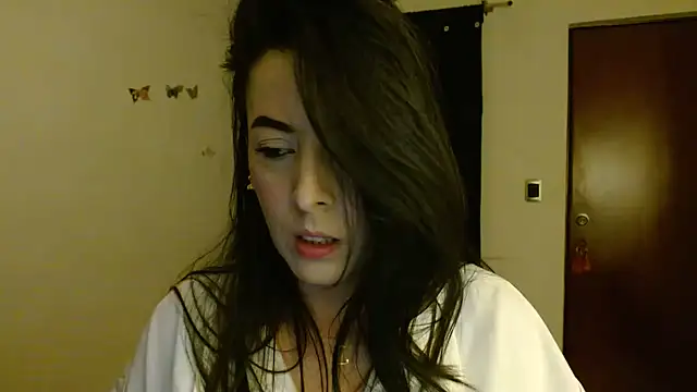 Snapshot of ella_peck chatting on June 12, 1:48 am ella peck online show from June 12, 1:48 am