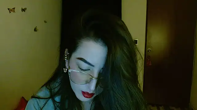 Snapshot of ella_peck chatting on July 1, 3:52 am ella peck online show from July 1, 3:52 am