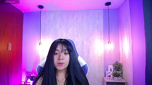 Snapshot of danny_goddess chatting on March 20, 3:13 am danny goddess online show from March 20, 3:13 am