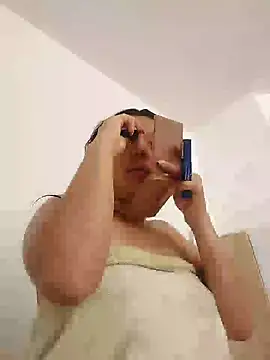 Sophie-hatter online show from January 8, 5:48 pm