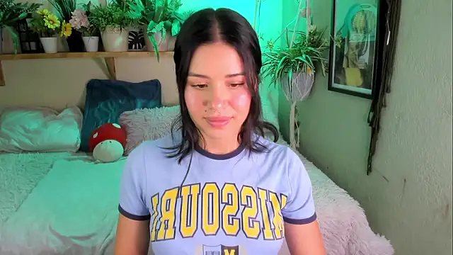 MiaaRose online show from November 25, 8:20 pm