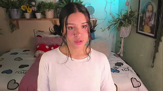 MiaaRose online show from April 22, 12:24 am