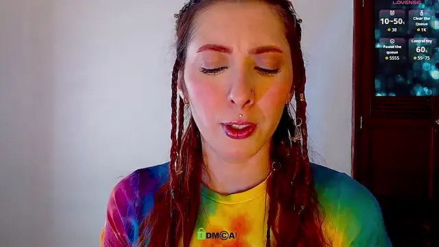 lanaturner  online show from October 8, 3:26 am